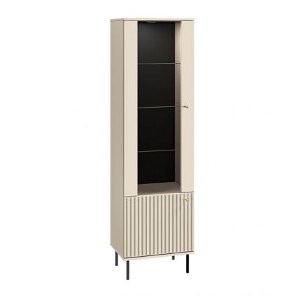 presklena vitrina olivia 02, v prevedeni casmir