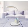 led lampicka E 253179 na stole