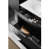 detail-krasnej-striebornej-uchytky-skrinky-s-doskou-adel-black-d120/2