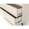 GRANDE detail zasuvky
